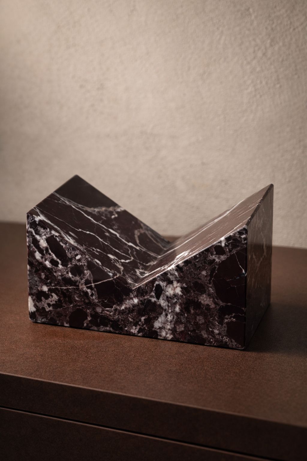Rosso Levanto Bookstand
